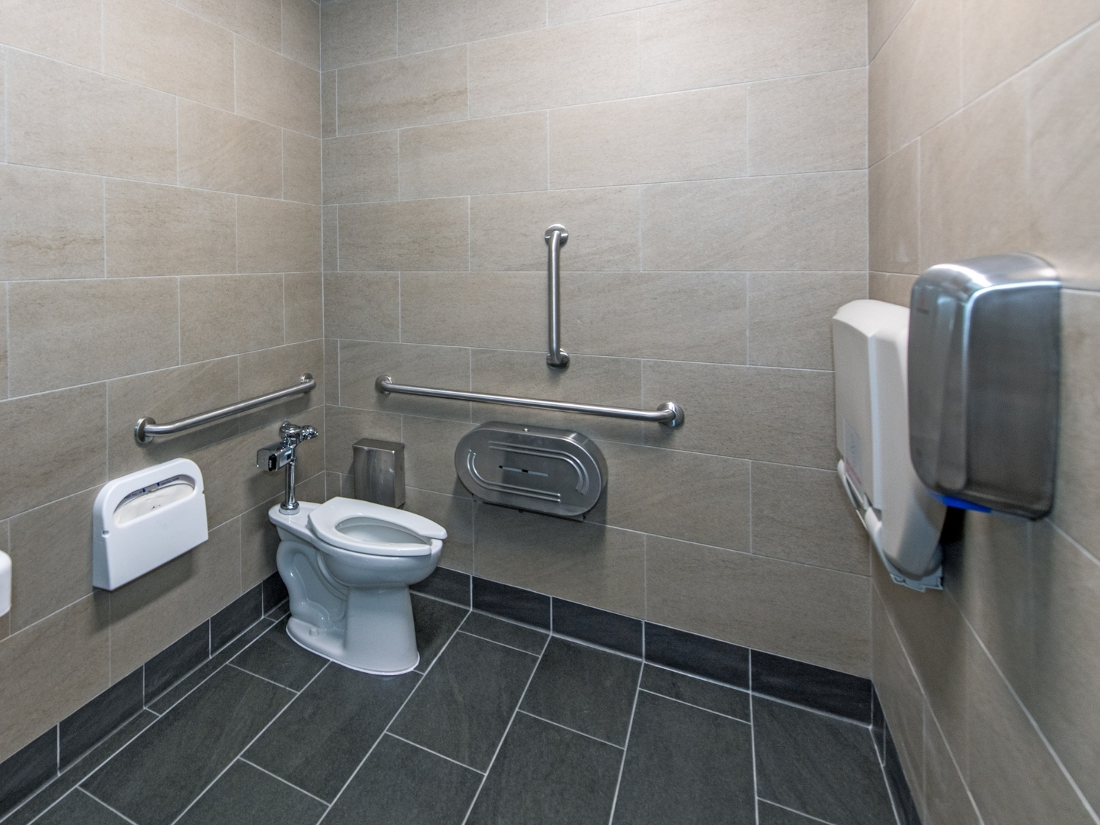 Lowe's Restroom Remodels &mdash; photo 1