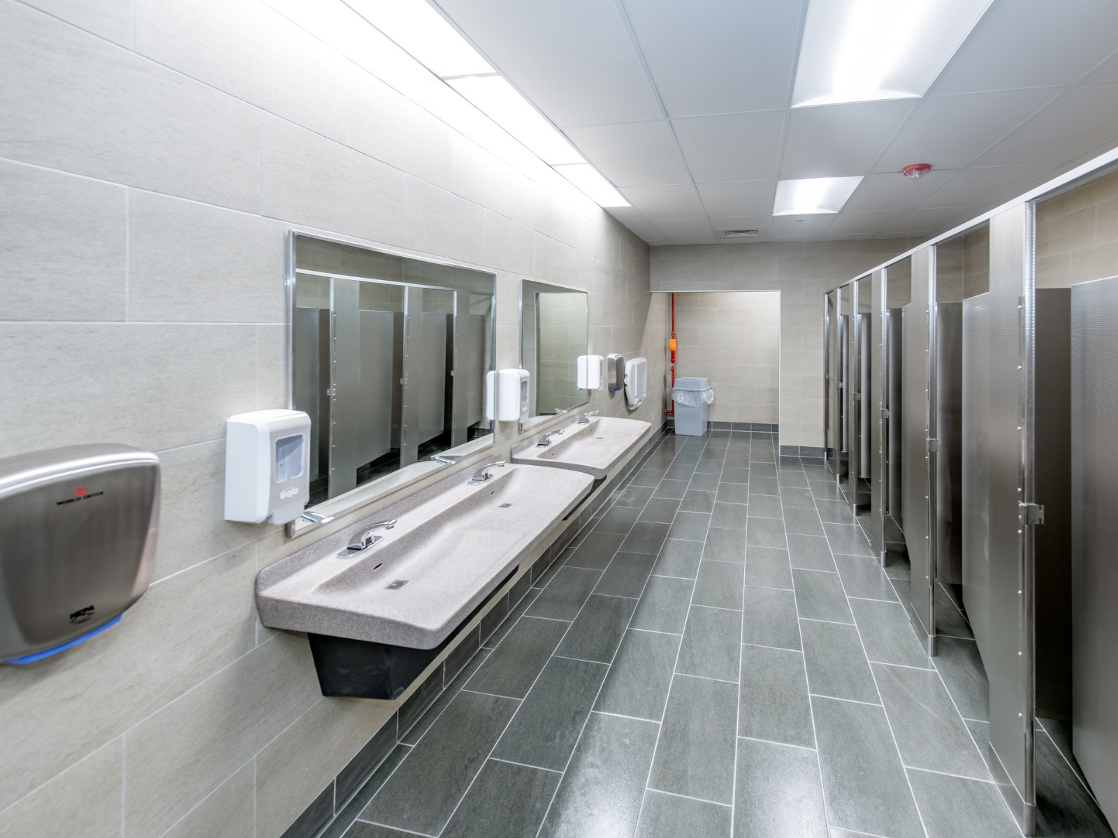 Lowe's Restroom Remodels &mdash; photo 3