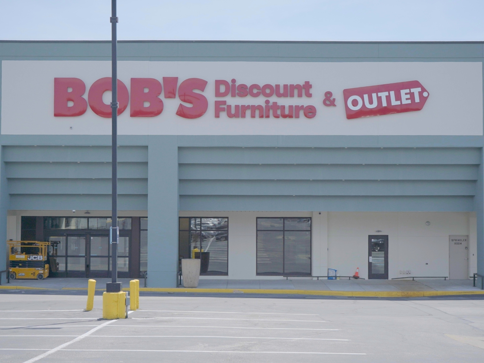 Bob's Discount Furniture Fit-Out &mdash; photo 1
