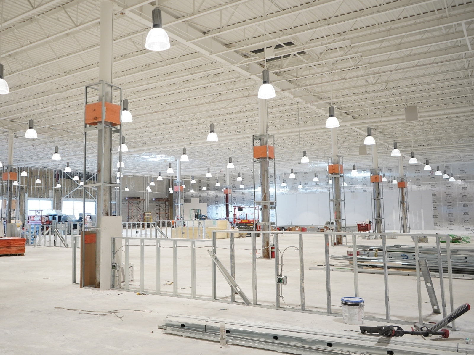 Bob's Discount Furniture Fit-Out &mdash; photo 2